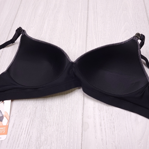 Warner's Simply Perfect Wirefree Convertible Bra - Picture 4 of 7